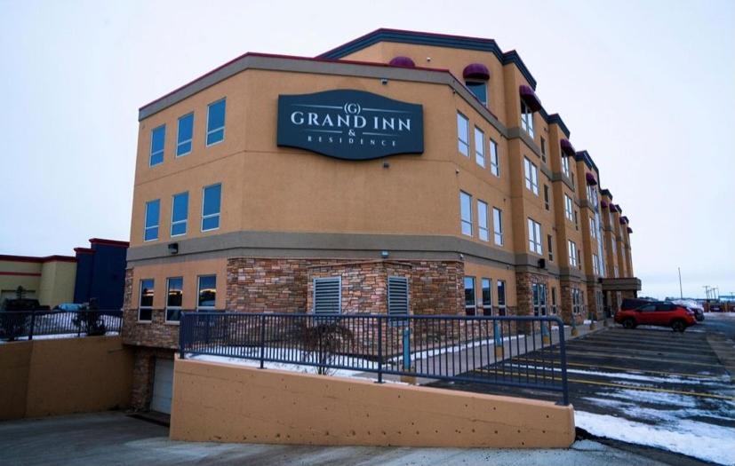 Grand Inn & Residence- 大草原城 外观 照片